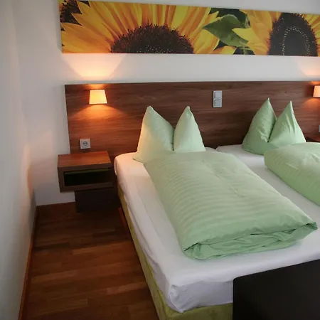 Event Domizil H++ Bed and Breakfast *